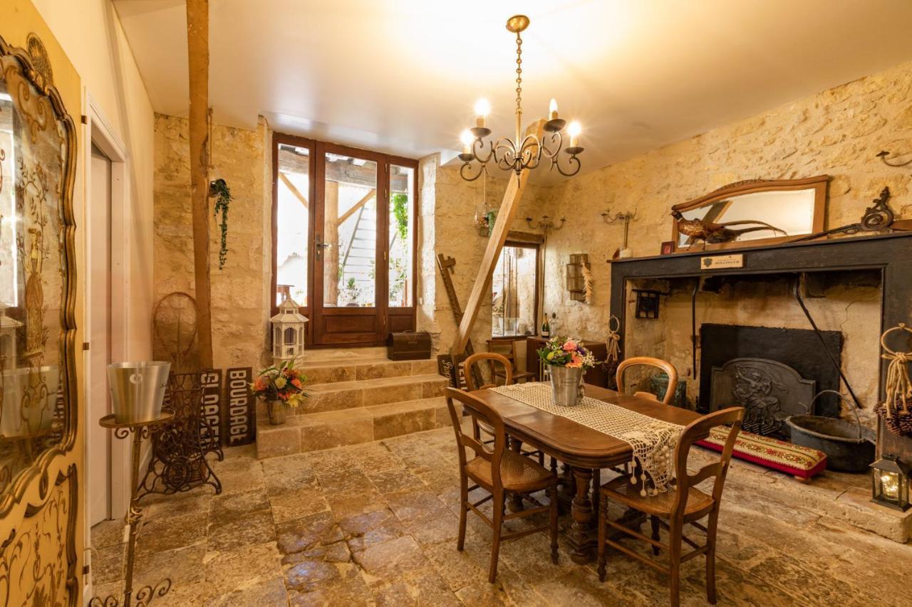 Champagne House - Elegance, Luxury And Charm Bed & Breakfast Condom Dış mekan fotoğraf